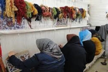 فعالیت بیش از ۴۴ هزار بافنده فرش دستباف در استان اردبیل