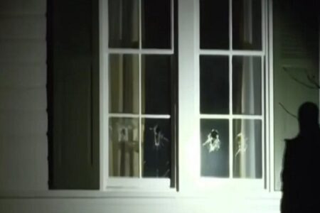 منزل معاون ترامپ هدف حمله قرار گرفت+فیلم