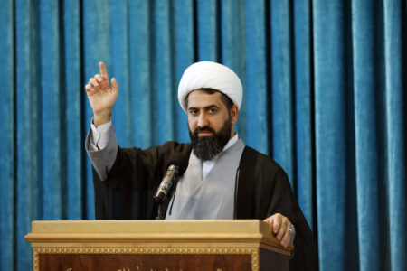عزاداری محرم ضامن بقای انقلاب است